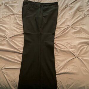 Ann Taylor curvy trouser pant, Black size 12.